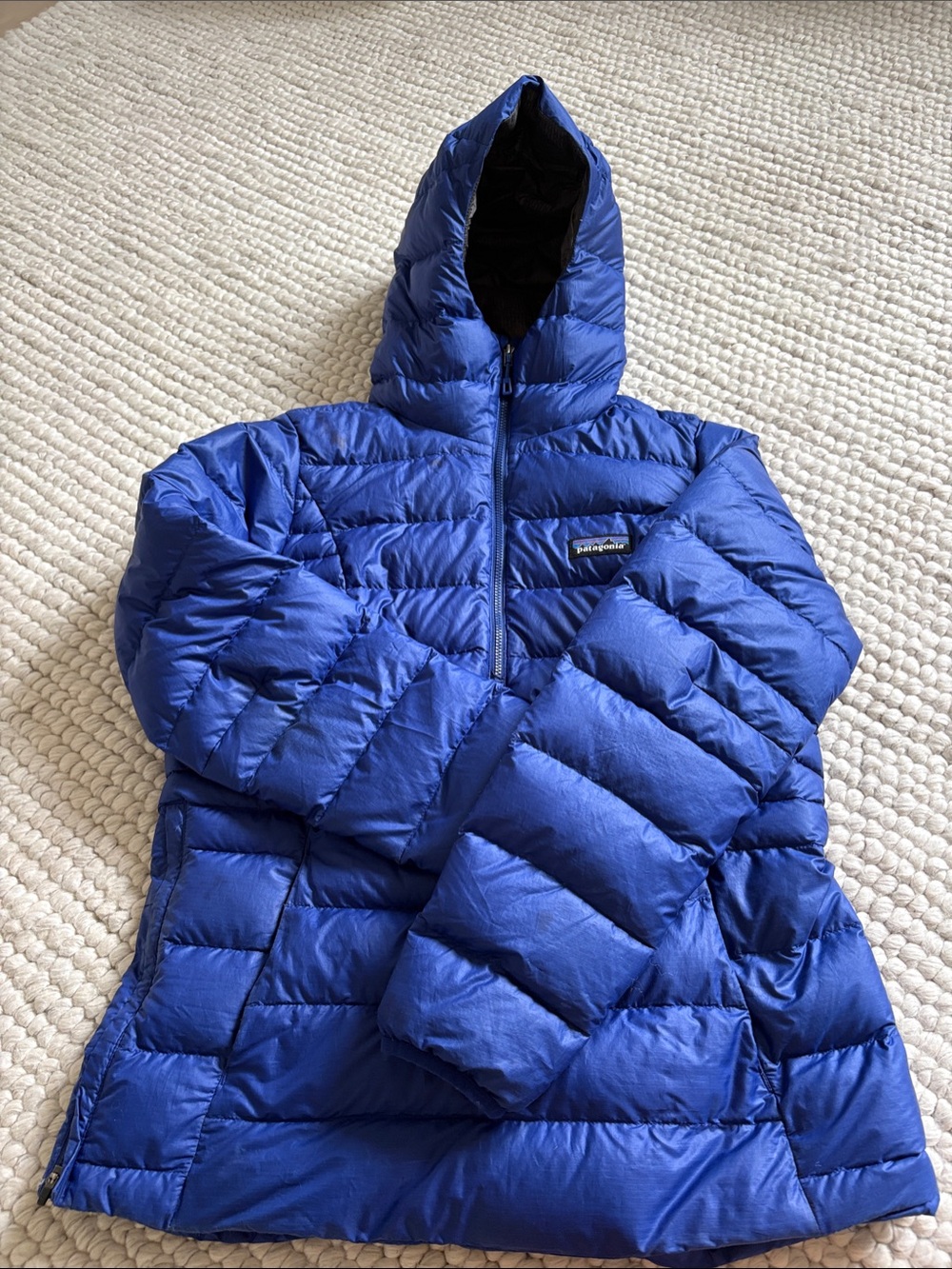 Patagonia Womens Royal Blue Puffer Hooded Jacket